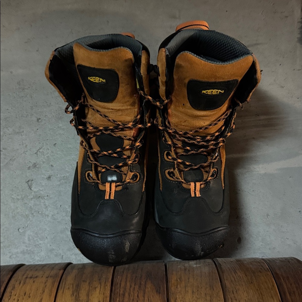 Keen Rainer Mid Composite Toe Work Boots EUC 10.5 - Picture 2 of 9
